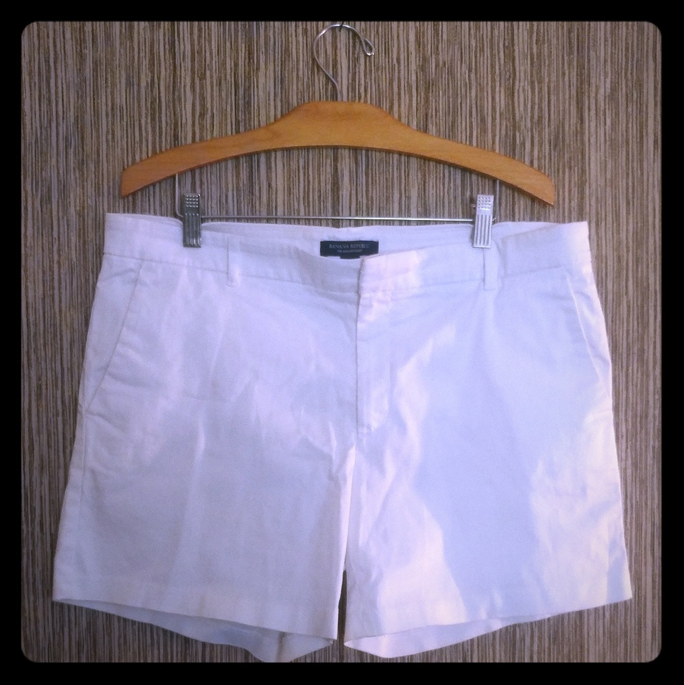 Beautifully fit Banana Republic Avolon Shorts